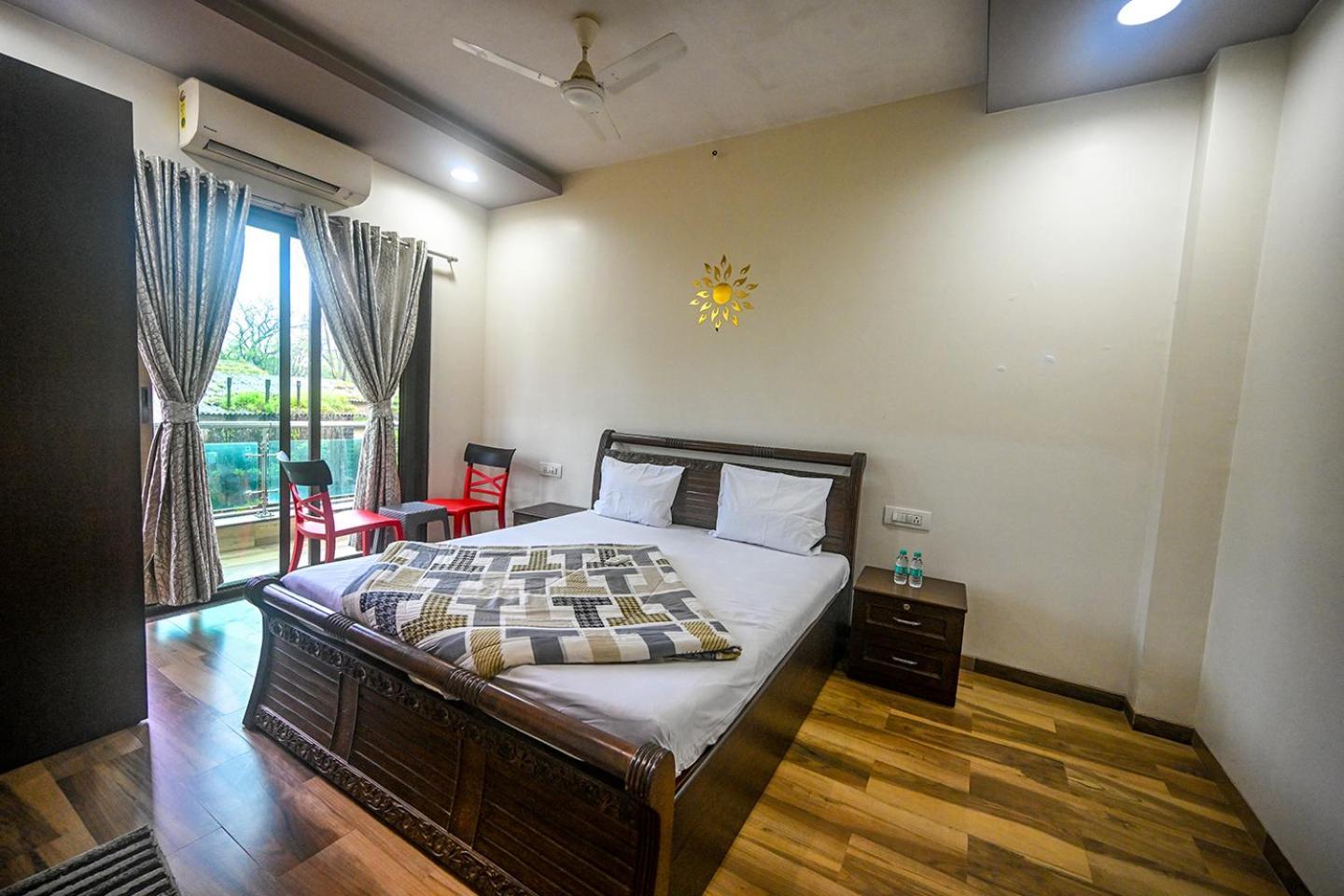 Malama Stay Ruturang Villa 4Bhk, לונבלה מראה חיצוני תמונה